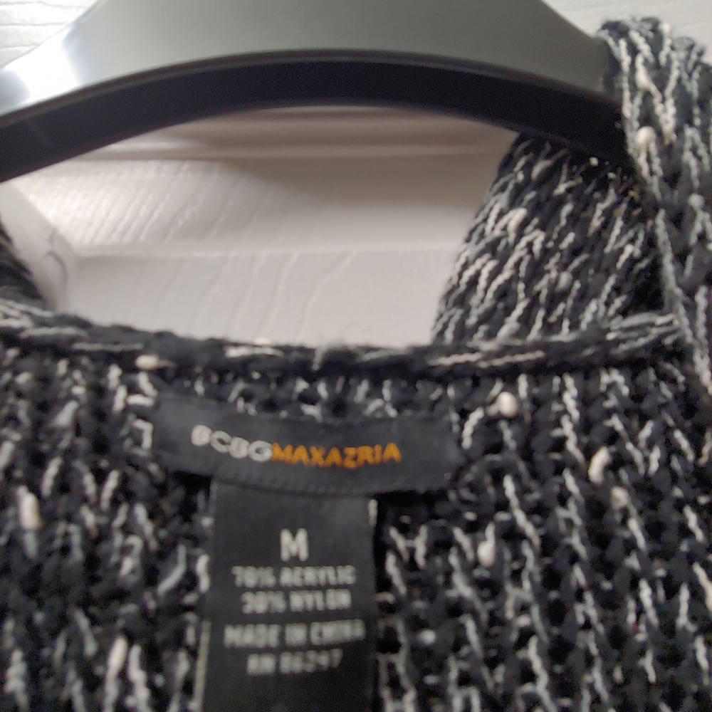 Sweaters - Picture 3 of 5